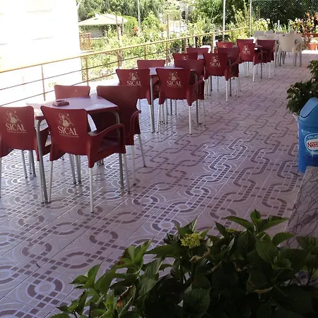 Correia 칼데라스