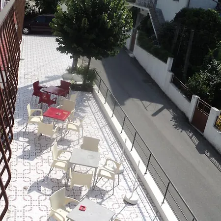 Pensión Correia Caldelas