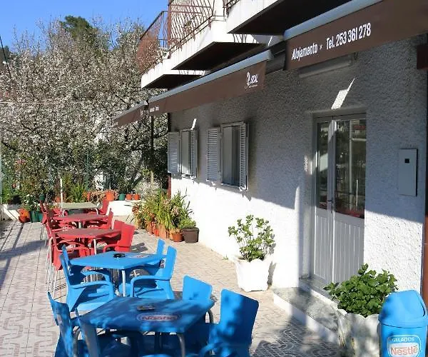 阿罗哈蒙托科雷亚酒店 3*