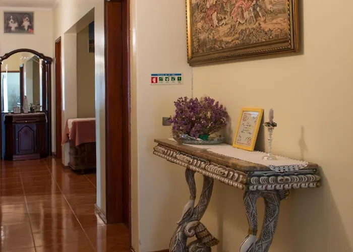 阿罗哈蒙托科雷亚酒店 招待所 3*